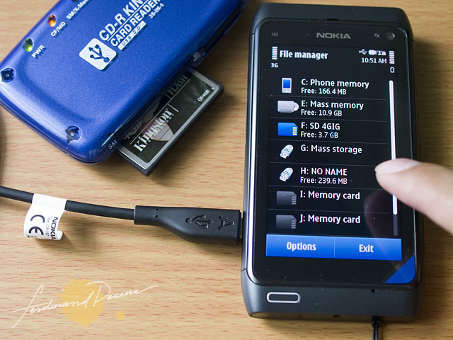 Nokia N8 USB On-the-Go: A Handy Backup Tool